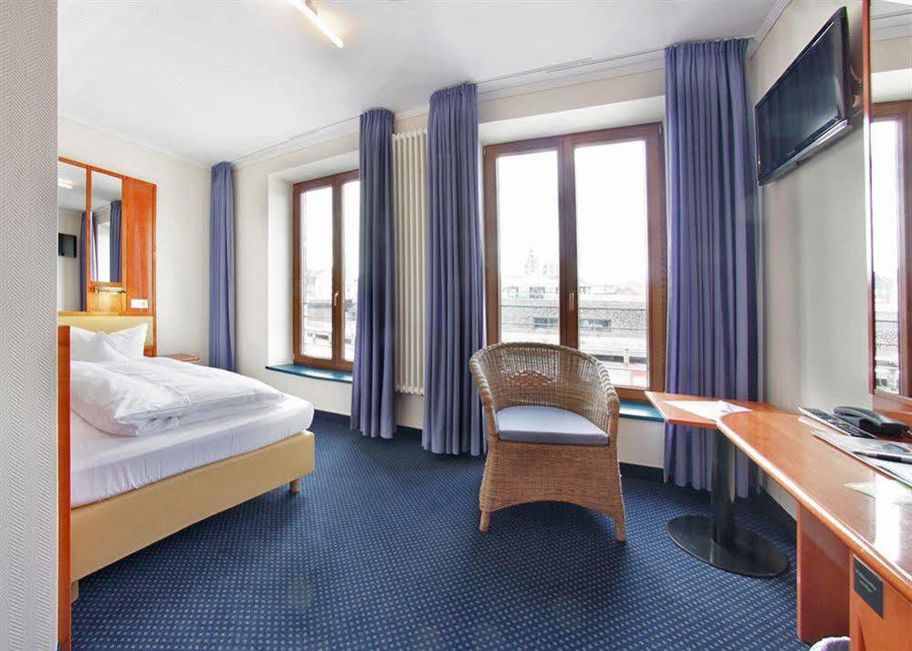 Hotel Kontorhaus Stralsund Exterior foto